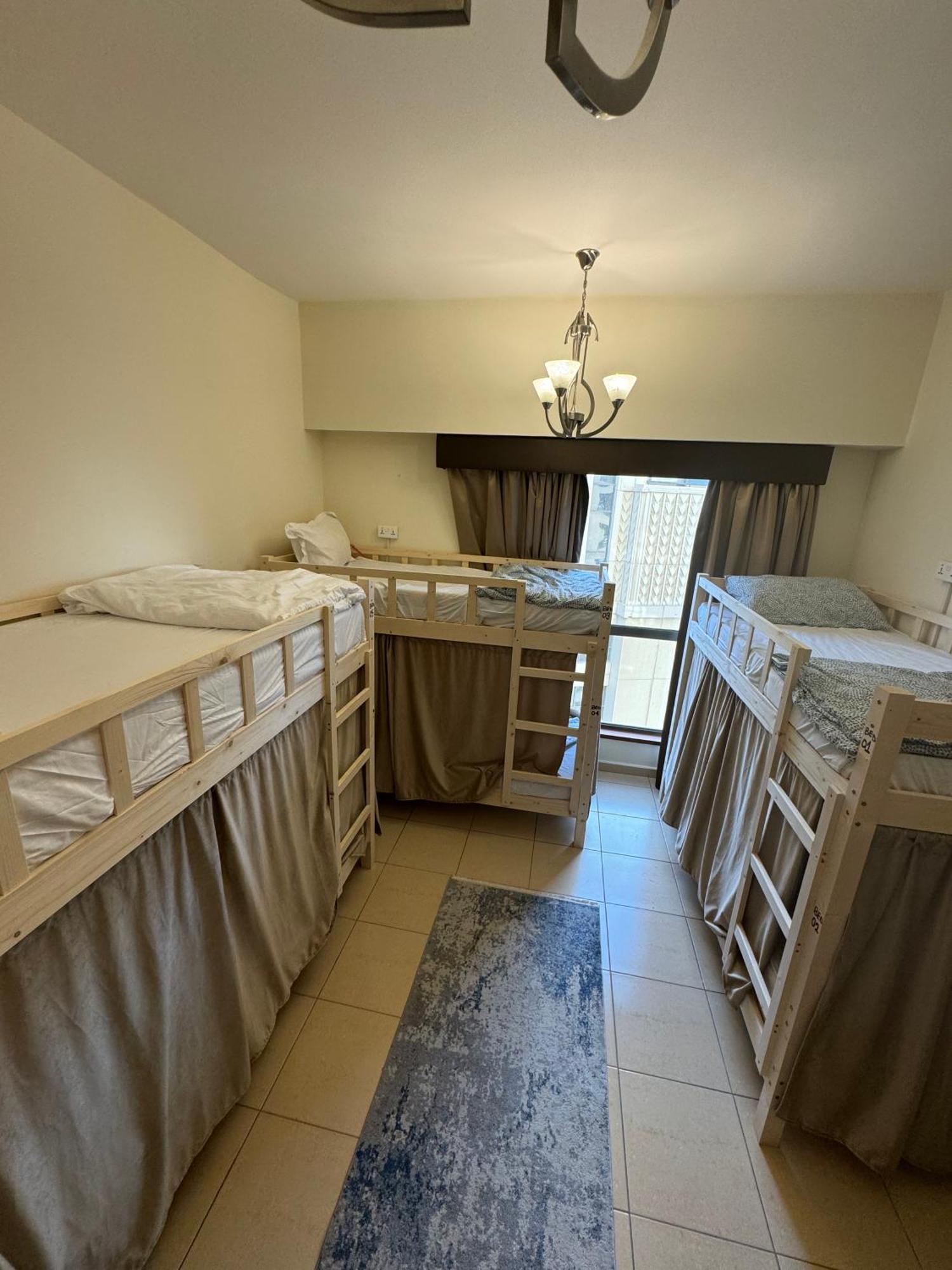 Lunar Cozy Hostel - Jbr Dubai Esterno foto