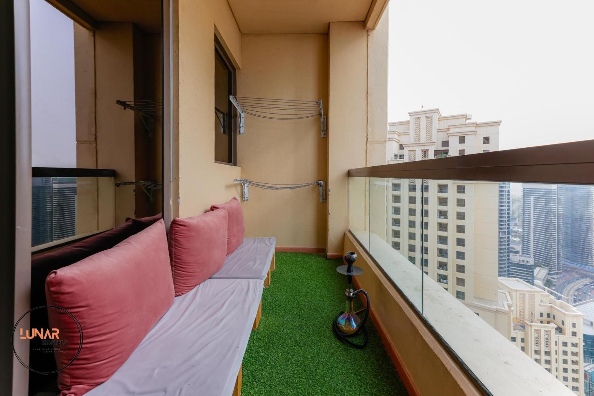 Lunar Cozy Hostel - Jbr Dubai Esterno foto