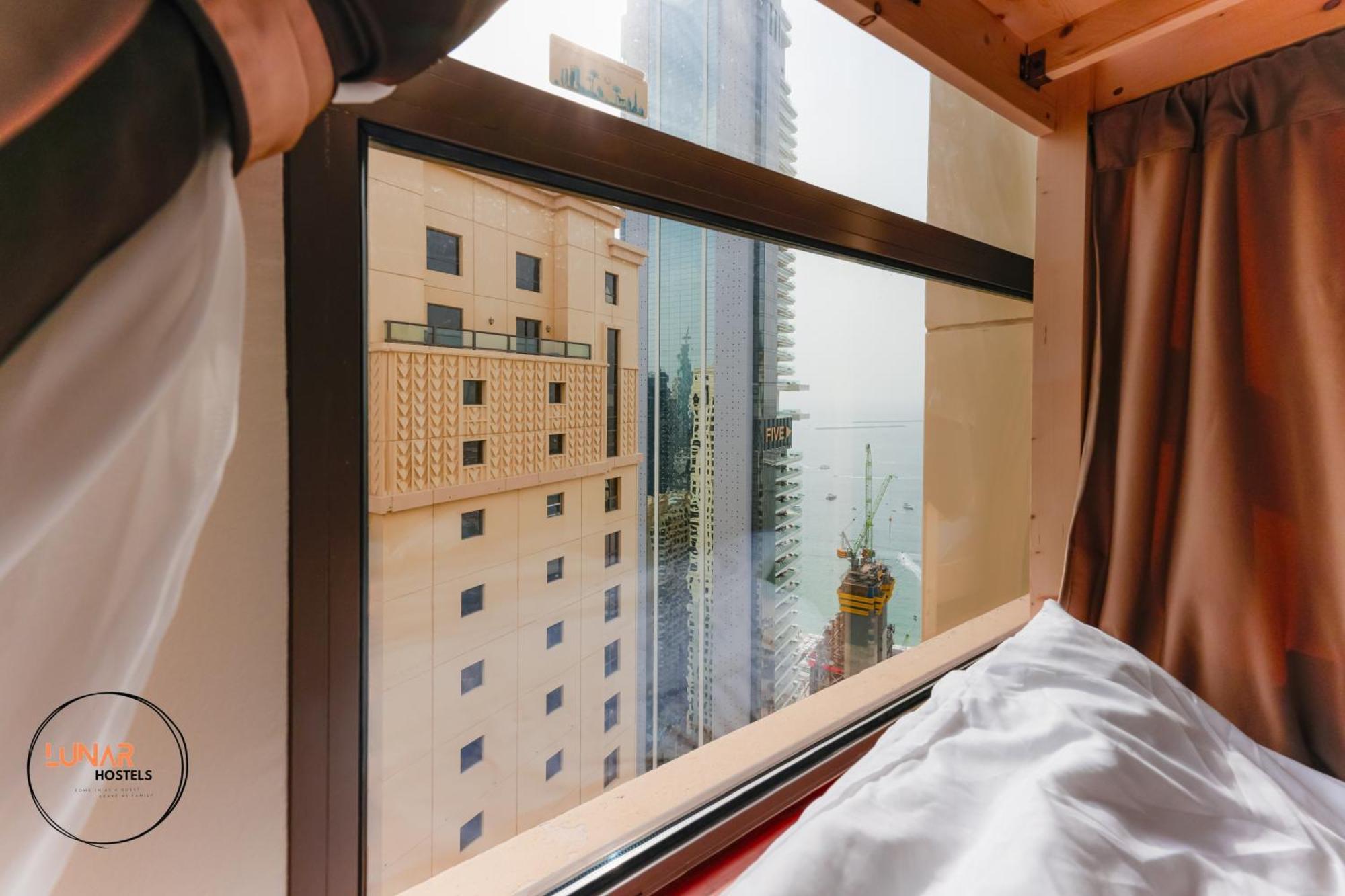 Lunar Cozy Hostel - Jbr Dubai Esterno foto